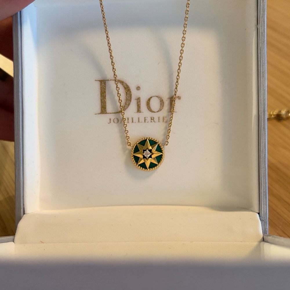 Dior rose des vents 18k Gold necklace